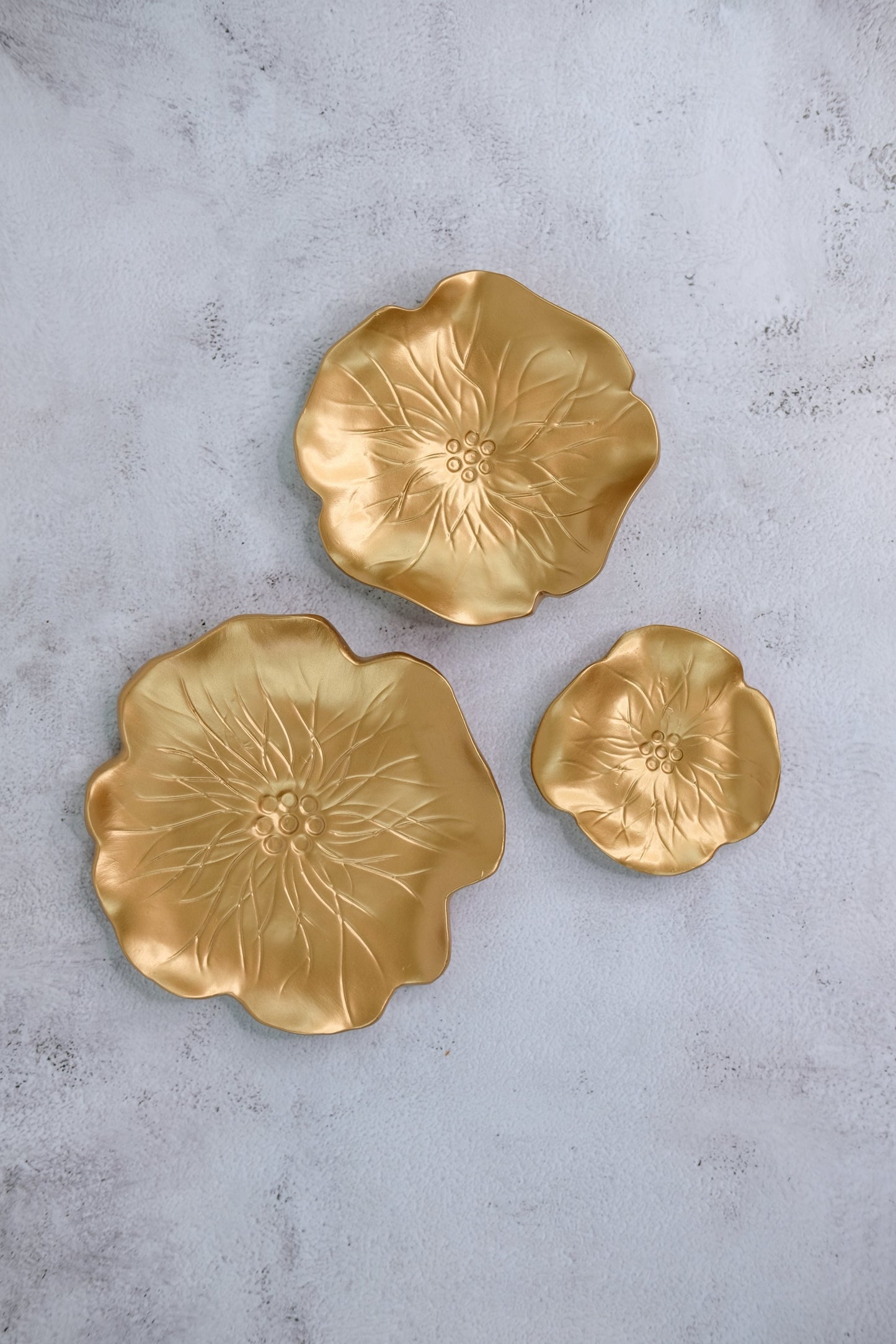 Water Flower Wall Decor in Gold ( + more colors)