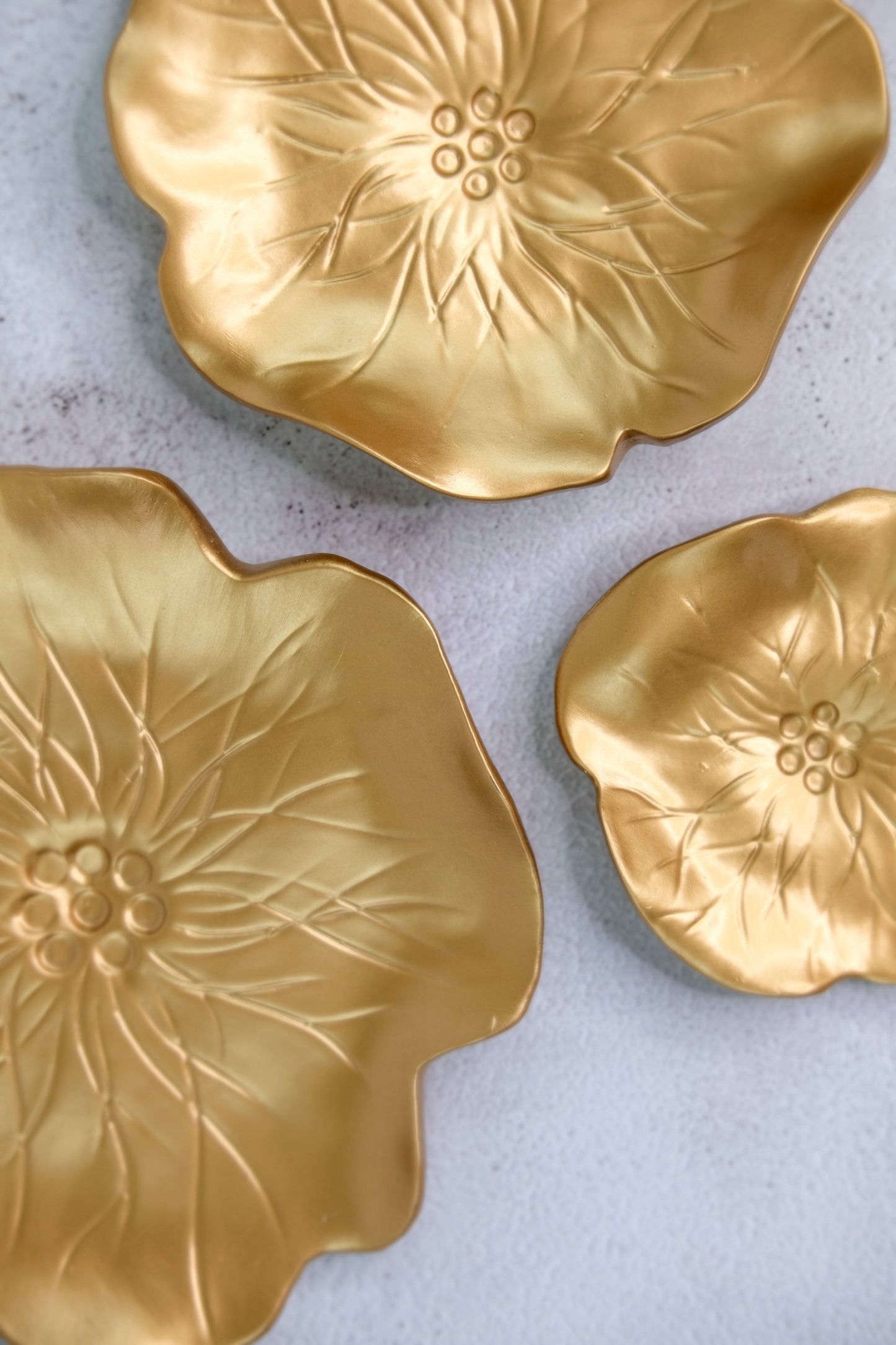Water Flower Wall Decor in Gold ( + more colors)