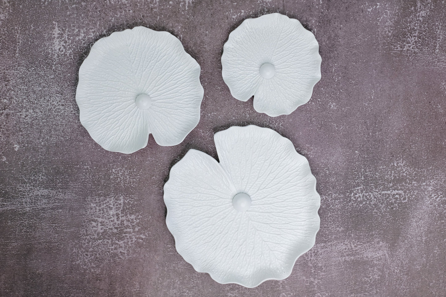 Water Lily Wall Decor in White ( + more colors)